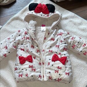 Minnie Mouse puffer coat